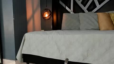 Keira online show from 28, 9, 2025