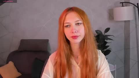 Snapshot of sienna_nyx chatting on 18, 4, 2026 Sienna online show from 18, 4, 2026