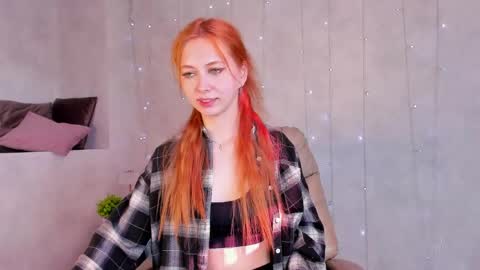 Snapshot of sienna_nyx chatting on 24, 4, 2026 Sienna online show from 24, 4, 2026