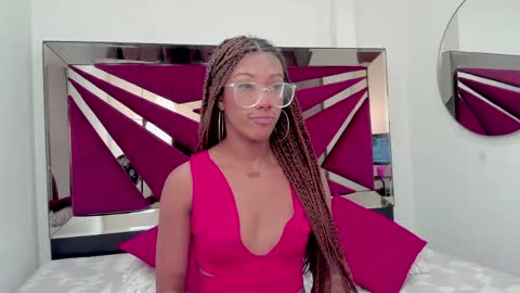 Sienna  online show from 13, 3, 2026