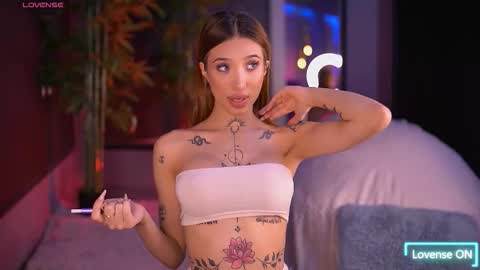 Snapshot of siennajayden chatting on 12, 11, 2025 Sienna online show from 12, 11, 2025