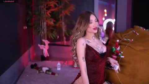 Snapshot of siennajayden chatting on 19, 12, 2025 Sienna online show from 19, 12, 2025