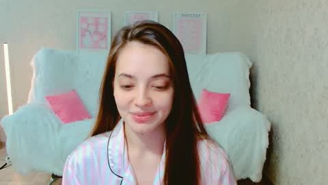 Sienna Mia online show from 7, 6, 2026