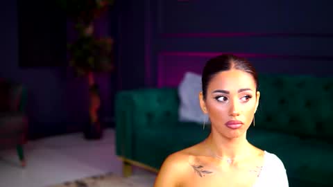 Snapshot of siennaruh chatting on 20, 9, 2025 Sienna online show from 20, 9, 2025