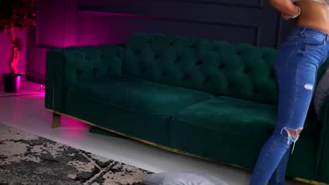 Snapshot of siennaruh chatting on 29, 9, 2025 Sienna online show from 29, 9, 2025