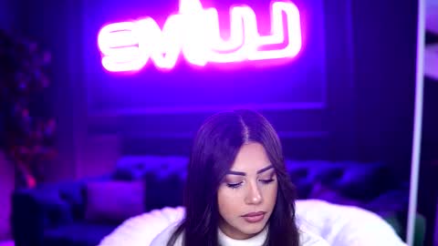 Snapshot of siennaruh chatting on 6, 11, 2025 Sienna online show from 6, 11, 2025