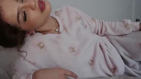 Snapshot of siennasings chatting on 30, 5, 2026 Sienna Sings online show from 30, 5, 2026