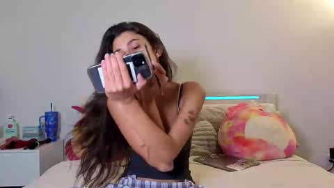 Snapshot of siensky chatting on 12, 10, 2025 Sienna online show from 12, 10, 2025