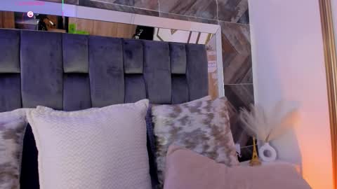    online show from 19, 11, 2025