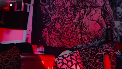 Allmylinkssilentmary666 online show from 17, 12, 2025