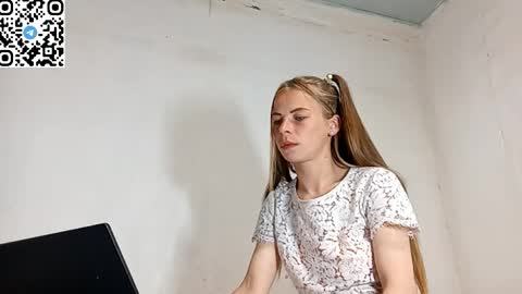 JULIANA online show from 4, 6, 2026
