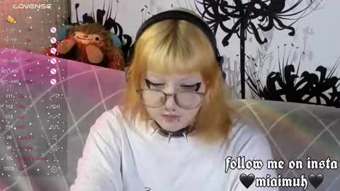 Mia online show from 9, 9, 2025