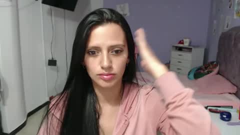 Snapshot of silvanaroberts_ chatting on 5, 1, 2025 Rouse online show from 5, 1, 2025