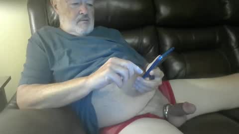Daddy Bear online show from 15, 10, 2025