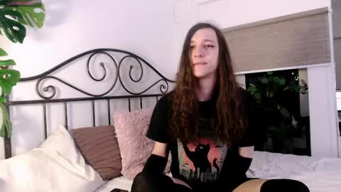 Snapshot of silvermuse chatting on 7, 4, 2026 silvermuse online show from 7, 4, 2026
