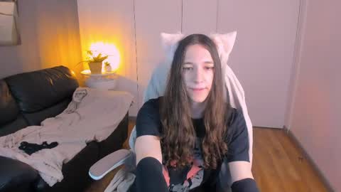 Snapshot of silvermuse chatting on 9, 4, 2026 silvermuse online show from 9, 4, 2026