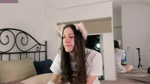Snapshot of silvermuse chatting on 13, 4, 2026 silvermuse online show from 13, 4, 2026