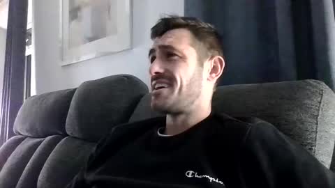 simomoliver online show from 9, 1, 2026