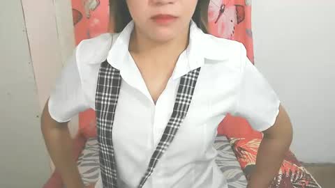 Snapshot of simpleladie15 chatting on 4, 1, 2025 marisweet online show from 4, 1, 2025