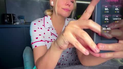 A present for me  online show from 11, 1, 2026