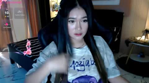 Adrianna Fowler online show from 6, 2, 2026