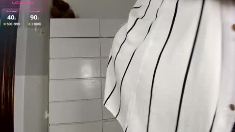 Snapshot of sincerre9_tara chatting on 6, 12, 2024 sincerre9_tara online show from 6, 12, 2024