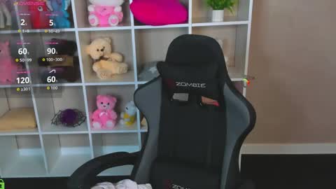 Hi my name is Cindy Id love to see you on my stream. My schedule for the week 2 GMT 3am-9am  MoTuFrSaSu online show from 9, 6, 2026
