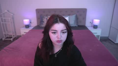 Kira online show from 4, 6, 2026