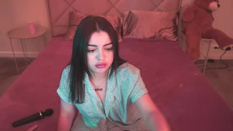 Kira online show from 6, 6, 2026