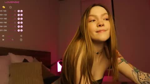 Snapshot of sinfulsmile_ chatting on 9, 3, 2025 Ivy online show from 9, 3, 2025