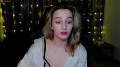 Sinty Noria online show from 10, 2, 2025