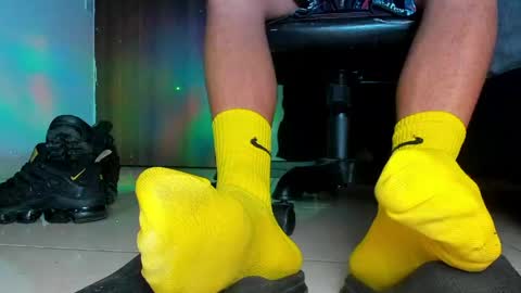 Snapshot of sir_kev66 chatting on 1, 5, 2026 only foot worshipers here online show from 1, 5, 2026