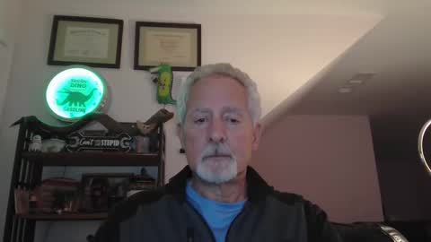 Snapshot of sir_lust_alot chatting on 5, 3, 2025 Don Roberto online show from 5, 3, 2025