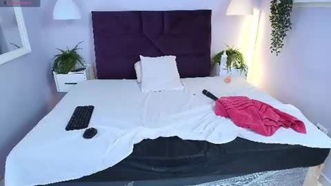 sirenyrouss online show from 10, 7, 2026
