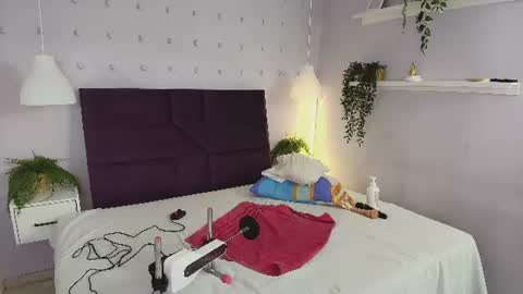 sirenyrouss online show from 25, 7, 2026