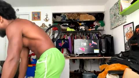 Snapshot of siriss_boyrag chatting on 9, 6, 2026 siriss_boyrag online show from 9, 6, 2026