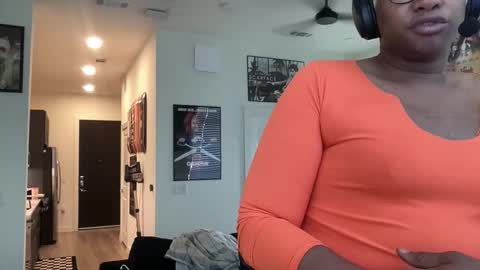 Sissyblkgoddess online show from 13, 3, 2026