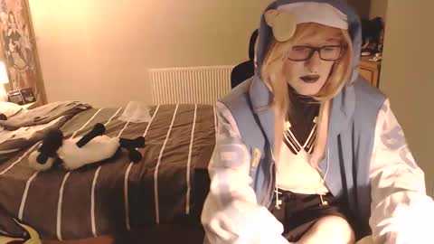 Snapshot of sissygothx chatting on 5, 12, 2025 SissyGothx online show from 5, 12, 2025