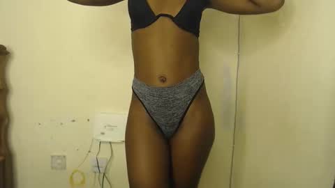 sizzly_ass online show from 11, 4, 2026