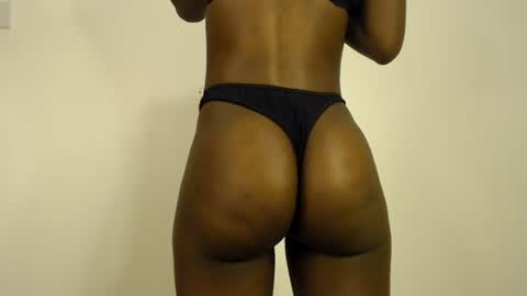 sizzly_ass online show from 25, 6, 2026