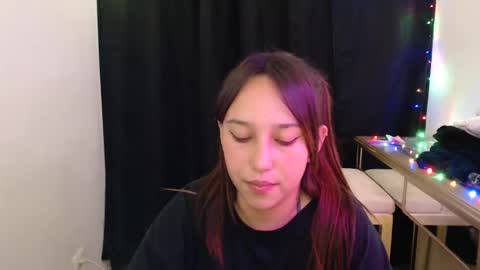 Snapshot of skarlet_adams chatting on 21, 1, 2025 Alice online show from 21, 1, 2025