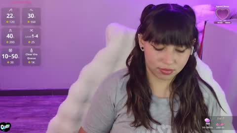 Snapshot of skarlet_adams chatting on 3, 8, 2026 Alice online show from 3, 8, 2026