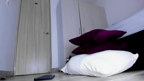 Snapshot of skarletsexy chatting on 21, 11, 2025 Skarlet online show from 21, 11, 2025