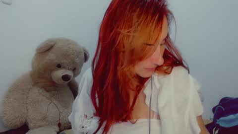 Snapshot of skarlett2072 chatting on 28, 12, 2024 Arlett online show from 28, 12, 2024