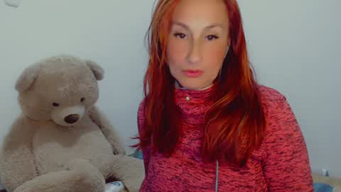 Snapshot of skarlett2072 chatting on 30, 12, 2024 Arlett online show from 30, 12, 2024