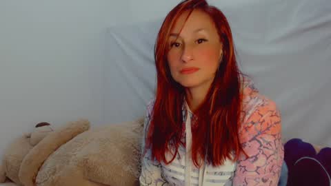 Snapshot of skarlett2072 chatting on 17, 1, 2025 Arlett online show from 17, 1, 2025