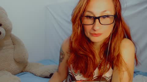 Snapshot of skarlett2072 chatting on 29, 1, 2025 Arlett online show from 29, 1, 2025