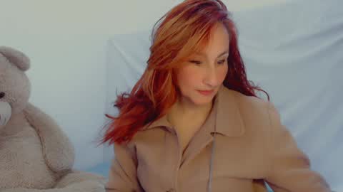 Snapshot of skarlett2072 chatting on 29, 1, 2025 Arlett online show from 29, 1, 2025