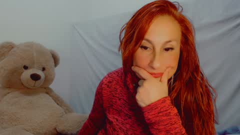 Snapshot of skarlett2072 chatting on 5, 2, 2025 Arlett online show from 5, 2, 2025