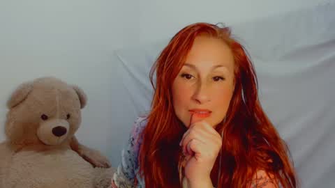 Snapshot of skarlett2072 chatting on 15, 2, 2025 Arlett online show from 15, 2, 2025